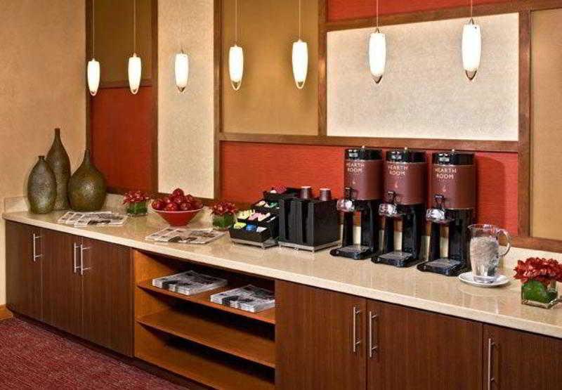 Residence Inn Newport News Airport Restoran gambar
